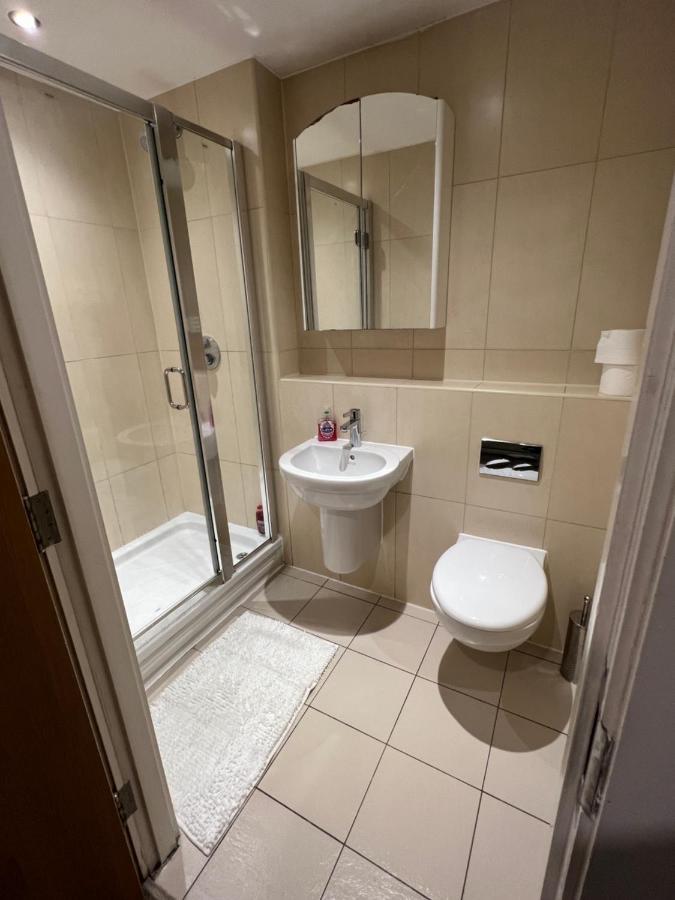 Bigkings Cosy 2 Bedroom Apartment With Free Parking In Central Manchester Exterior photo
